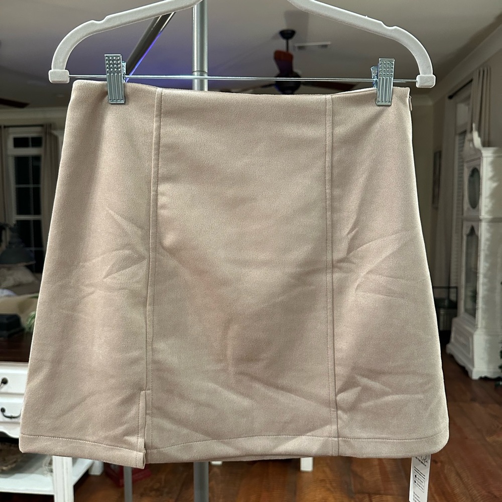 NWT Women’s High Waist Suede Mini Skirt Size Medium